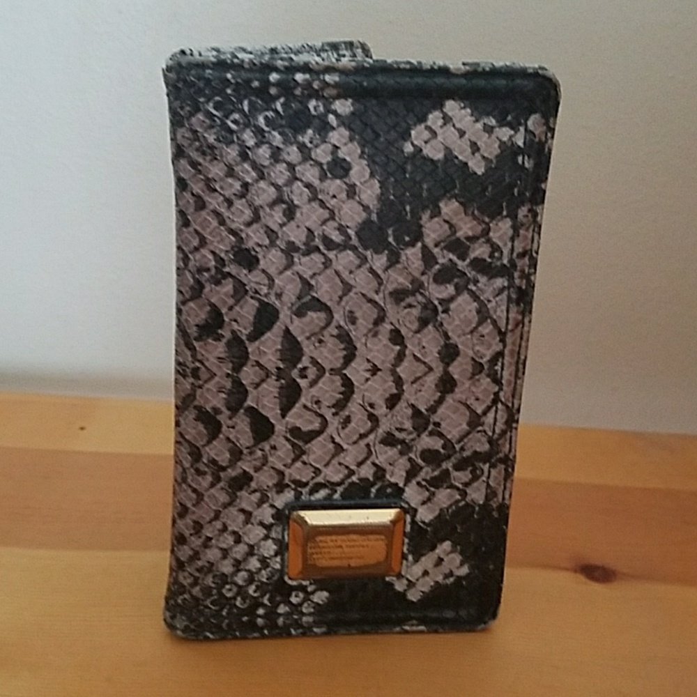 Marc Jacobs Multiple Compartment Wallet - image 1